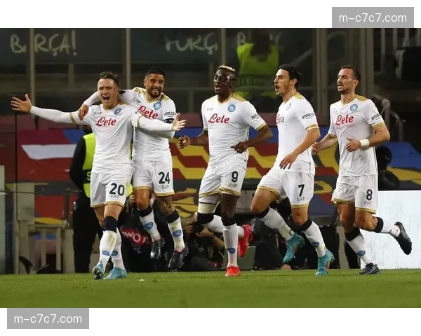 那不勒斯vs巴萨:一场典型的意式防守与西式传控的较量 那不勒斯vs巴萨:一场典型的意式防守与西式传控的较量