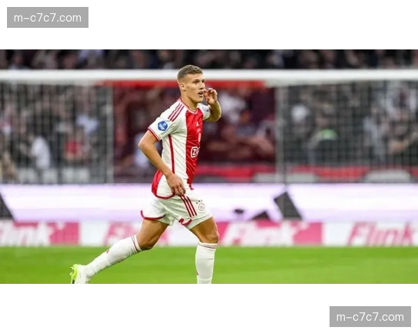 波鸿2-1逆转战胜科隆,逃离降级区